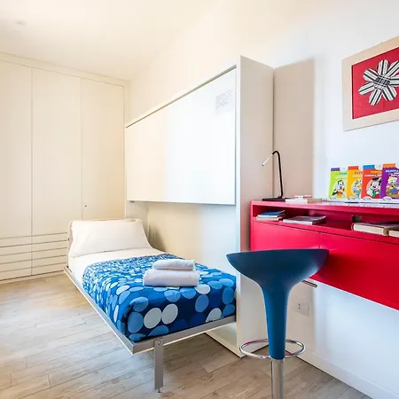 Dome House, Firenze