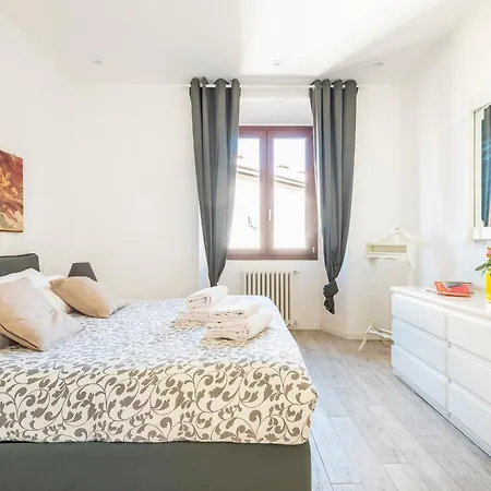 Dome House, * Firenze