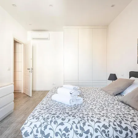 Dome House, Appartement Florence