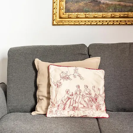 Dome House, Apartment *