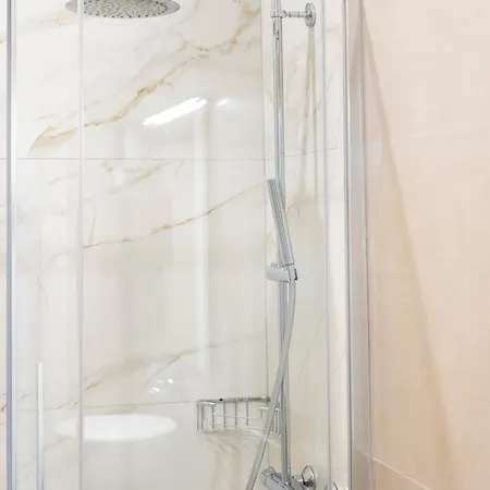 Dome House, Apartment